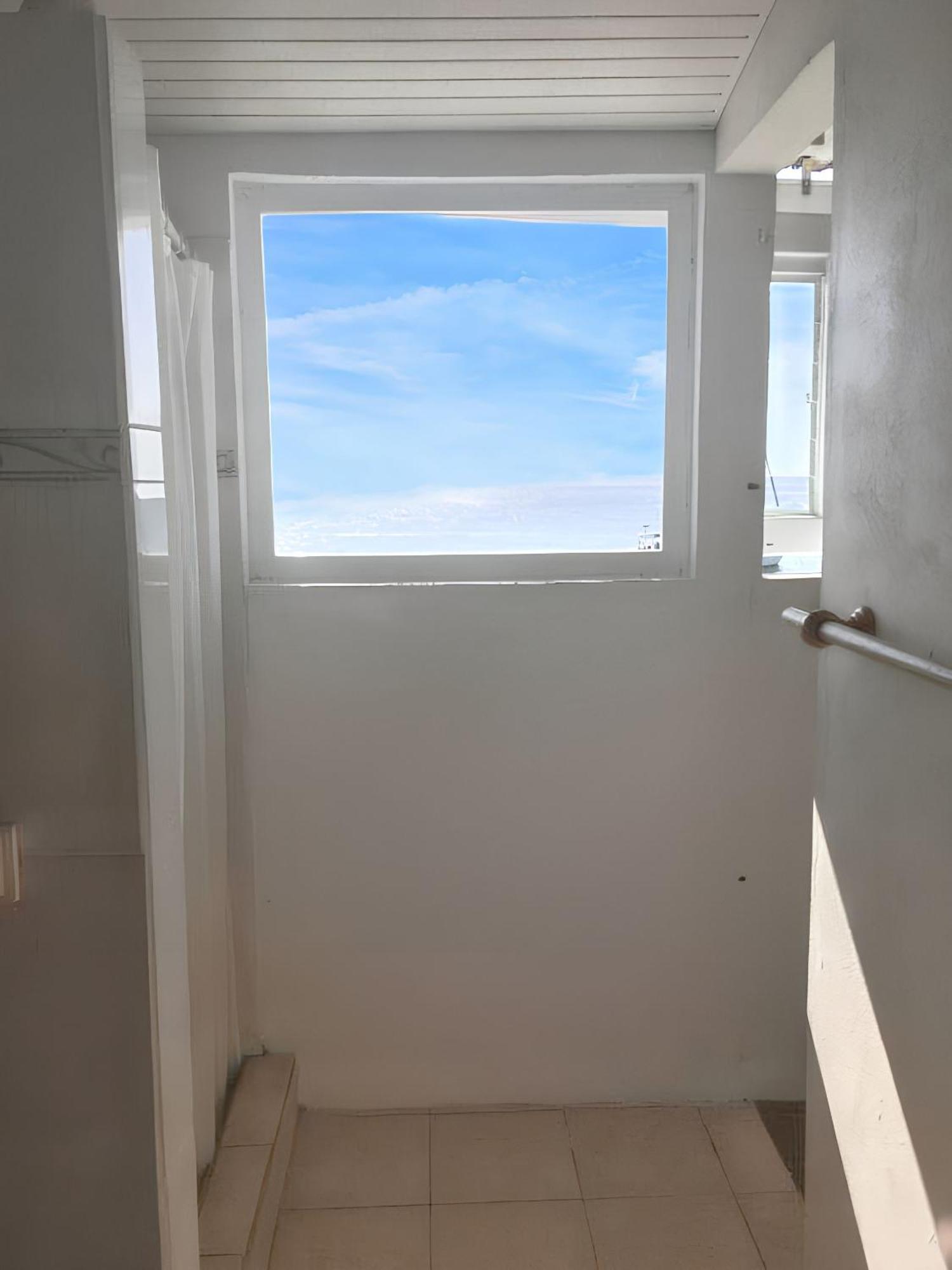 Maison De Charme A Saint-Pierre Avec Vue Sur Mer Et Montagne Екстериор снимка